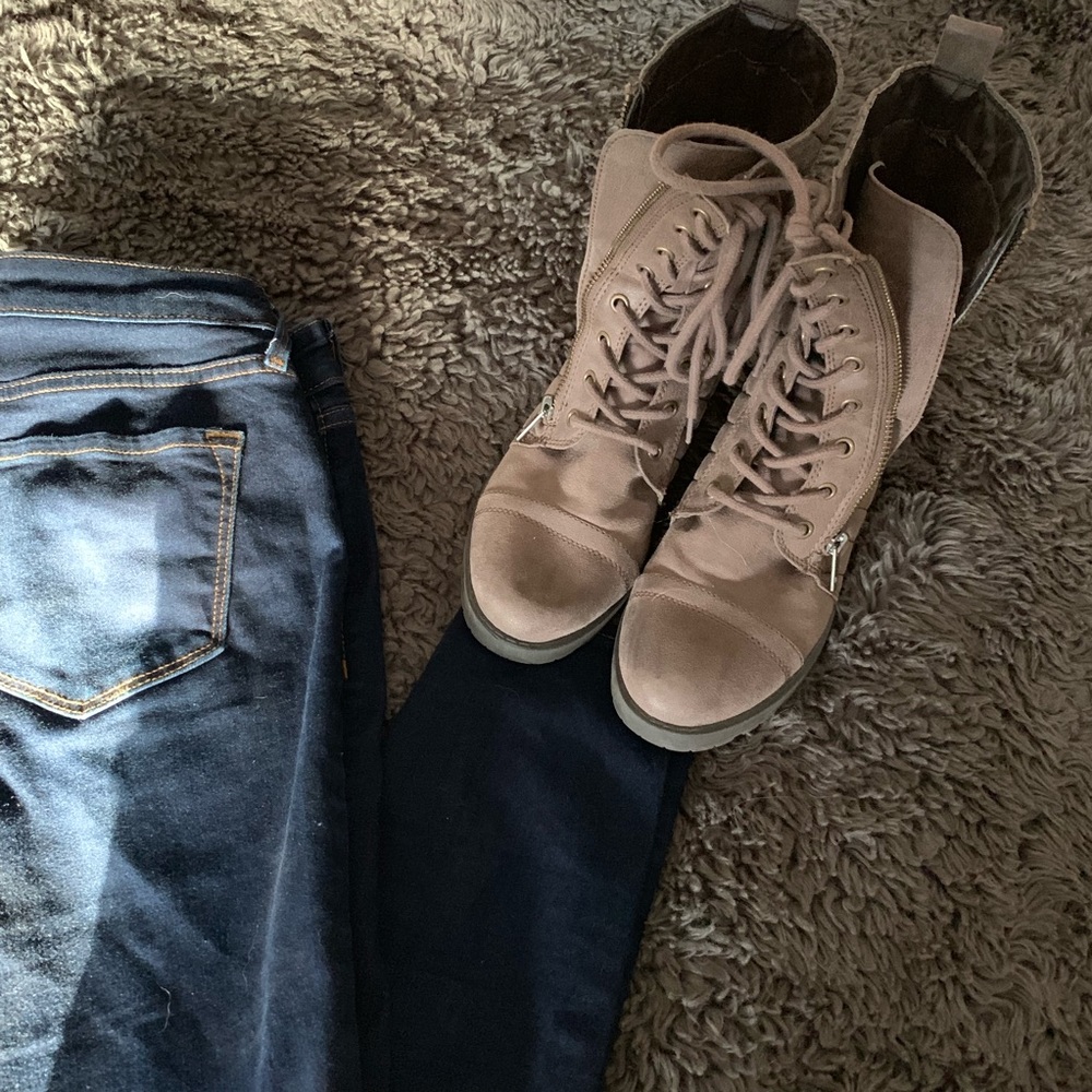 Mossimo Boot - Picture 2 of 4